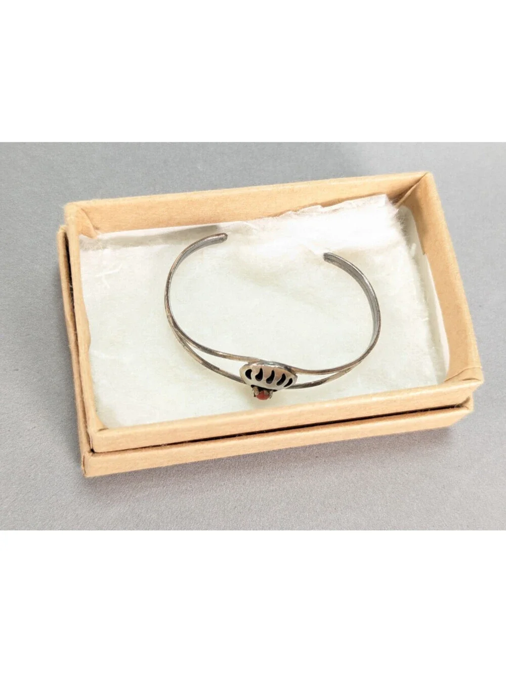 VTG Bear Paw Infant Baby Cuff Bracelet Sterling Silver Coral Native American